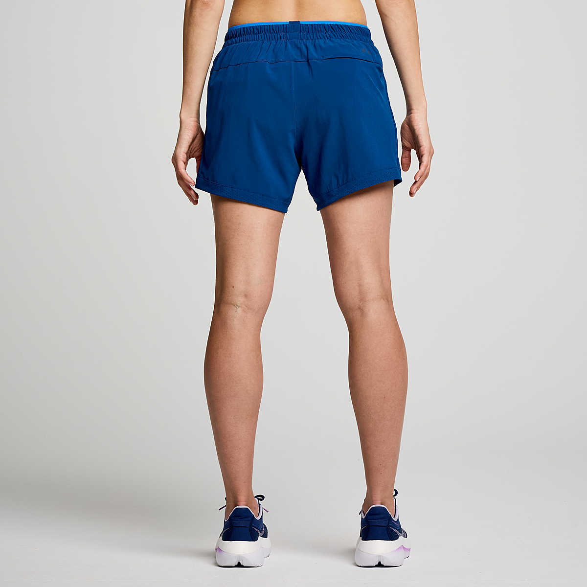 Saucony Women's OUTPACE 5” Short - Directoire Blue